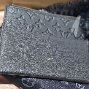 Authentic Louis Vuitton Calfskin Felicie  Noir Empreinte Wallet & Card Holder ♥️